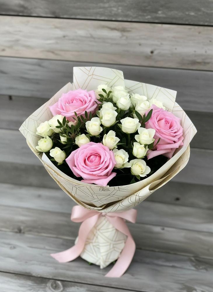 Букет цветов из: Розы в Новопавловске