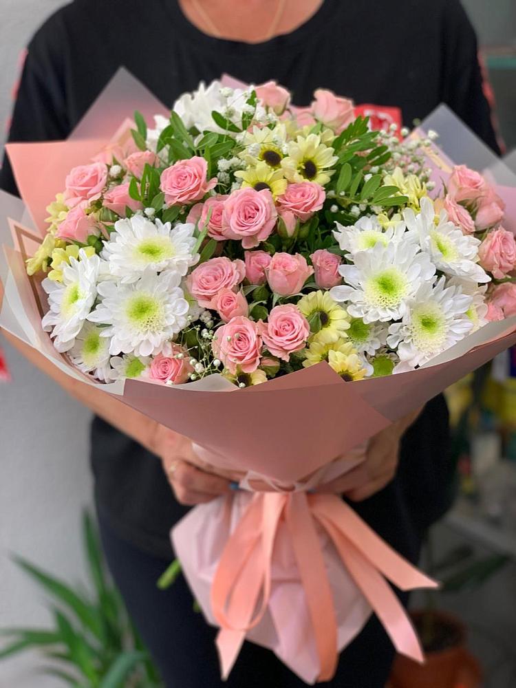 Букет цветов из: Розы и Хризантемы в Новопавловске