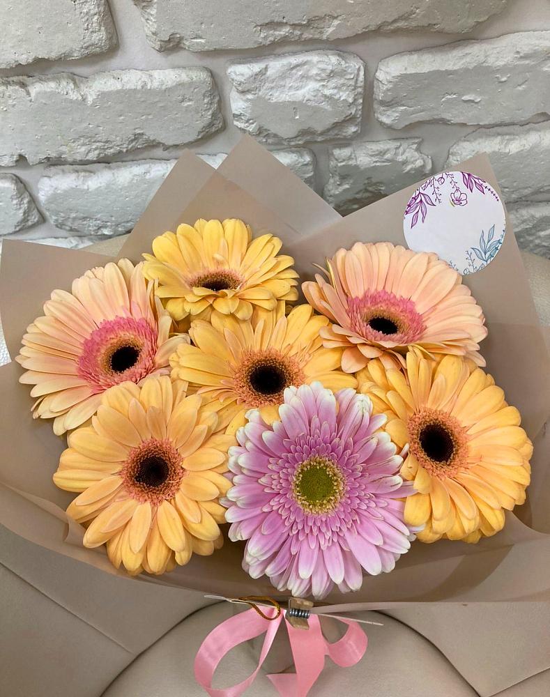 Букет цветов из: Герберы в Новопавловске