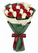 Букет Микс из красных и белых роз #REPLACE_PRED# Новопавловске