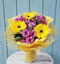 Букет цветов из:  Хризантемы и Герберы в Новопавловске