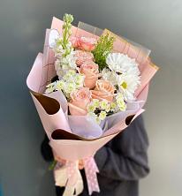 Букет цветов из:  Хризантемы и Розы в Новопавловске