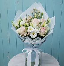 Букет цветов из:  Розы и Лизиантусы #REPLACE_PRED# Новопавловске