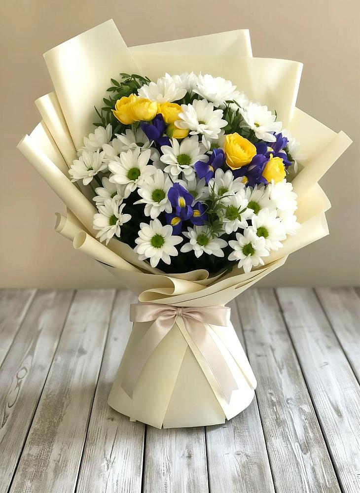 Букет цветов из: Ирисы, Хризантемы и Розы в Новопавловске