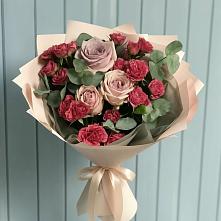 Букет цветов из:  Гвоздики и Розы в Новопавловске