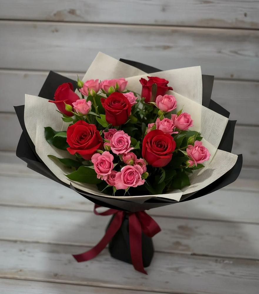 Букет цветов из: Розы в Новопавловске