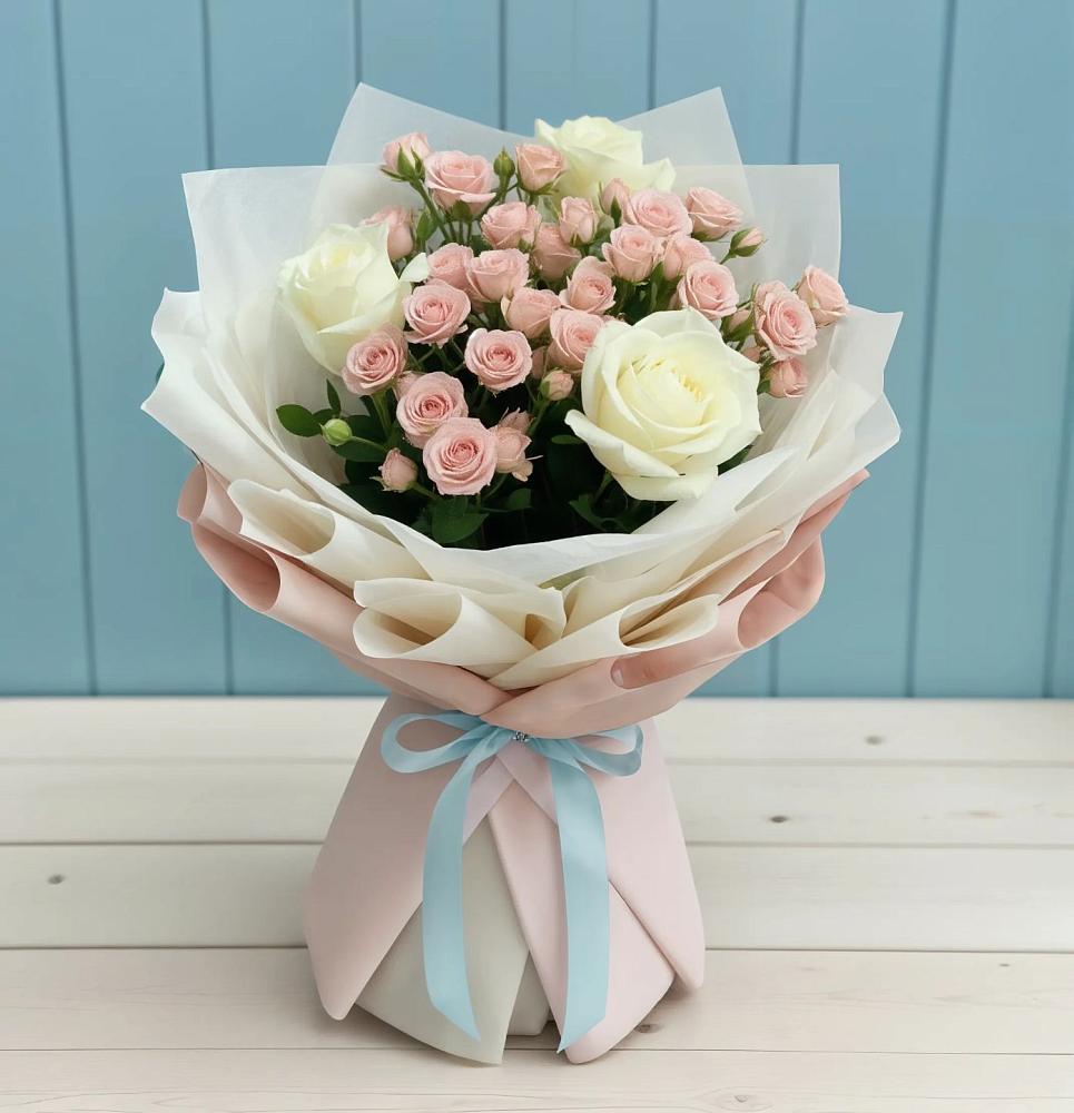 Букет цветов из: Розы в Новопавловске