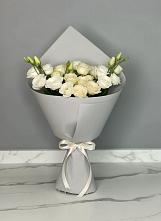 Букет цветов из:  Розы и Лизиантусы в Новопавловске